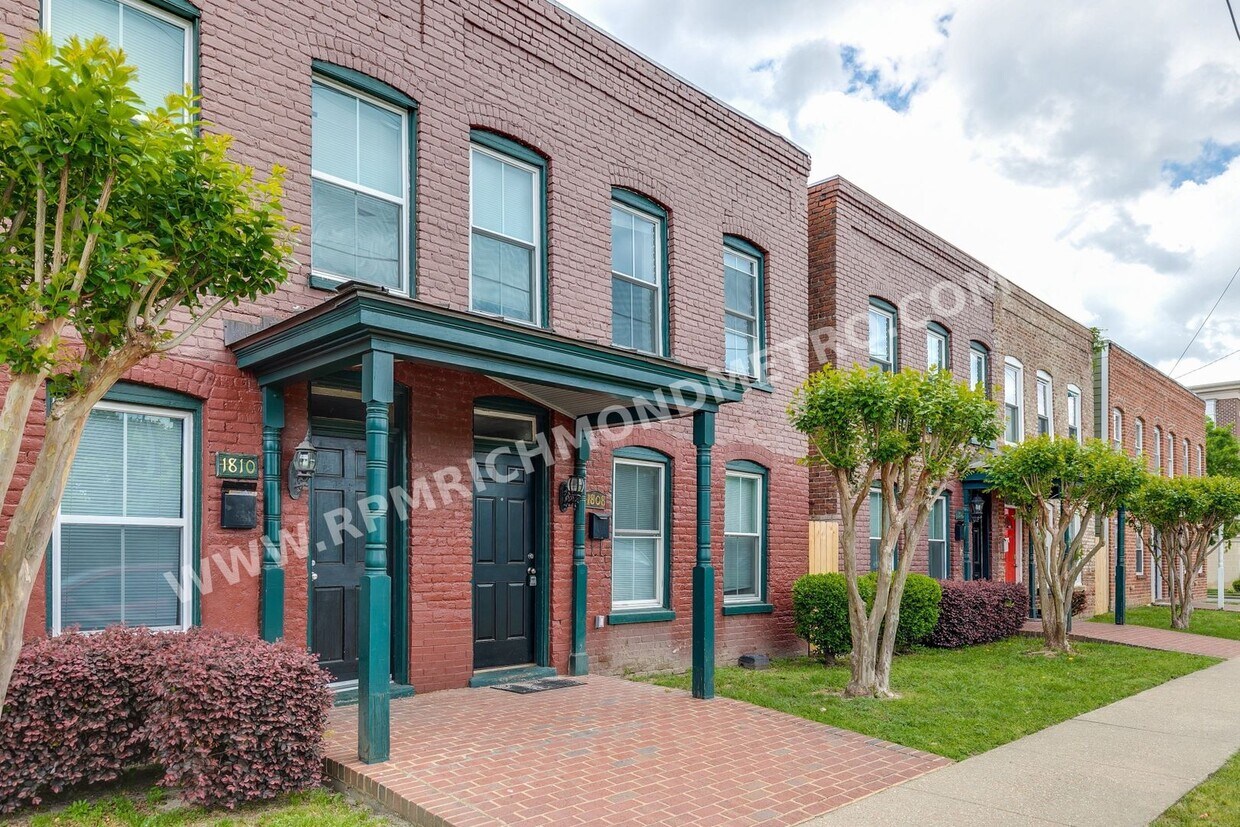 3 BED 2.5 BATH IN THE FAN AVAILABLE JUNE 18! - 3 BED 2.5 BATH IN THE FAN AVAILABLE JUNE 18!