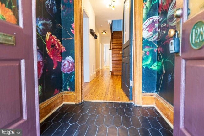 Photo - 128 W Mt Pleasant Ave