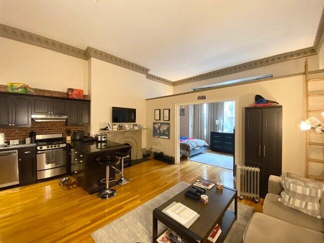 Photo - 103 Beacon St Unit 4