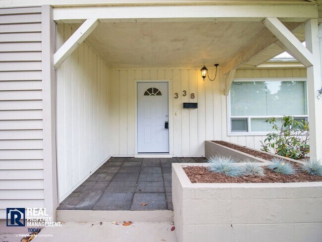 Photo - Charming 2 Bedroom In Fircrest! Unidad Upper