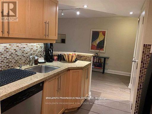 Photo - 1001 Bay St. Unit 706