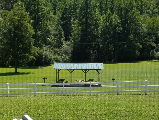 Photo - 925 Qualla Rd Unit #A