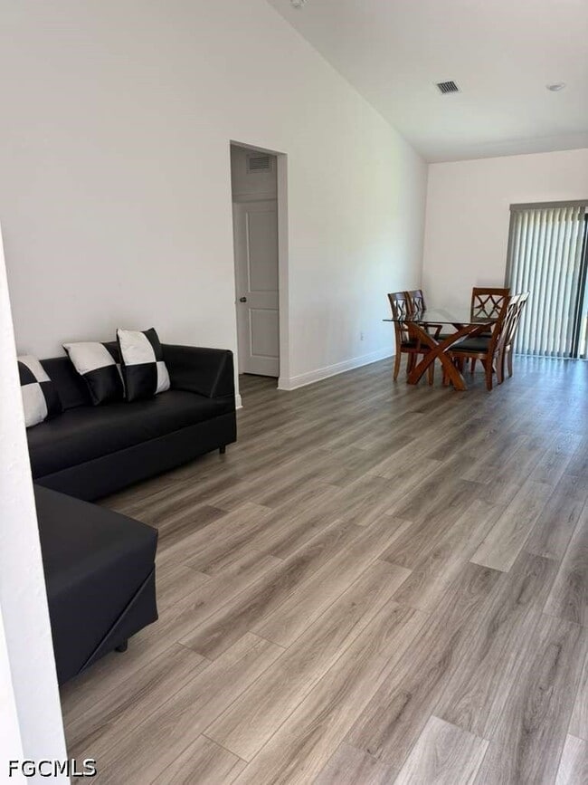 Photo - 3125 Kanek Cir