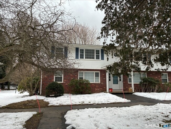 Photo - 26 College St