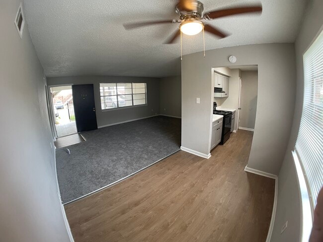 Acadian Place Apartments