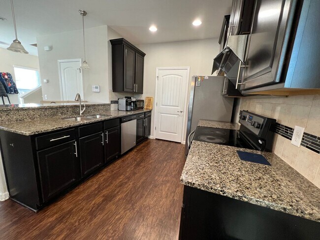 Photo - Summer Hill rental in Richmond Hill