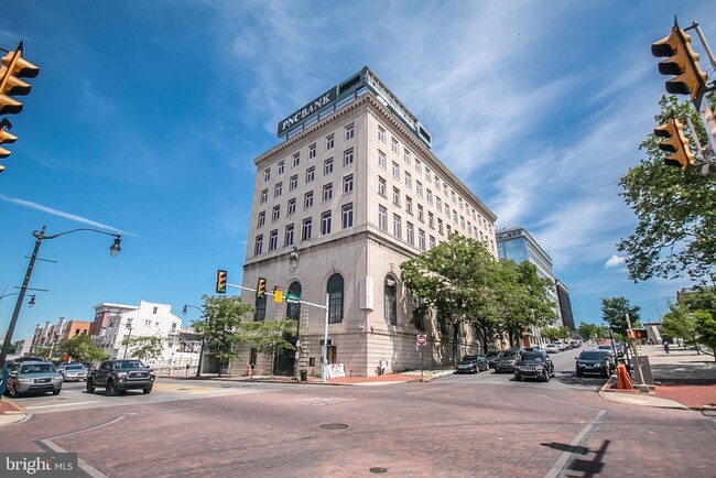 Building Photo - 1 W Main St Unit 305 Rental