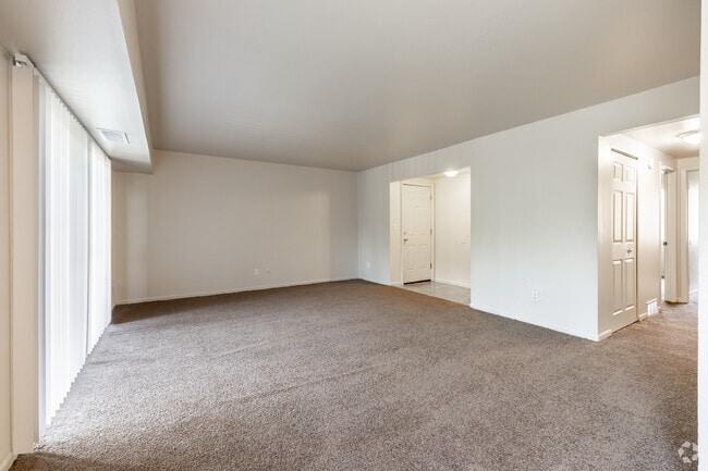 2BR, 1BA - 900SF - Living Room