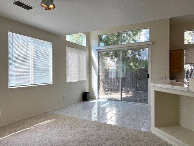 Photo - 3 Bed 2.5 Ba 2 Story 2 Car Garage in Folsom!