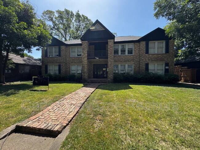 Building Photo - 4610 Victor St Unit 5