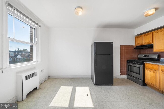 Photo - 1115 E Upsal St