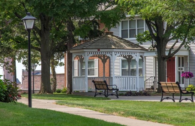 Photo - Rochester Highlands