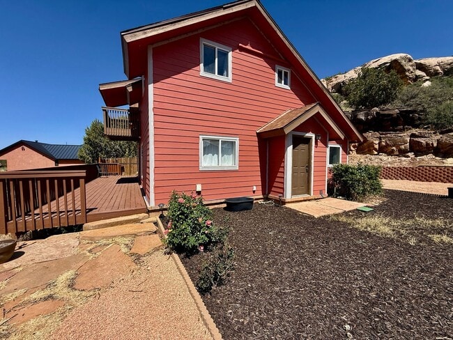 Photo - 4-BR Home with Horse Privileges in Apple Valley