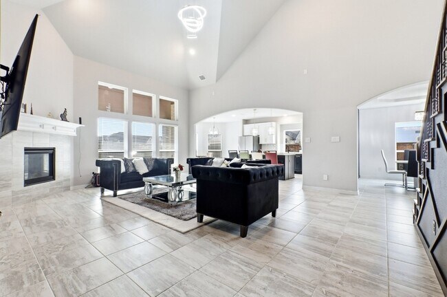 1315 Cascade Ln