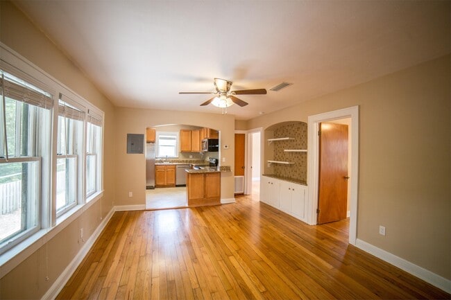 Photo - 1017 SW 2nd Ave