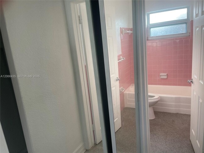 Photo - 1400 N 16th Ave Unidad 2