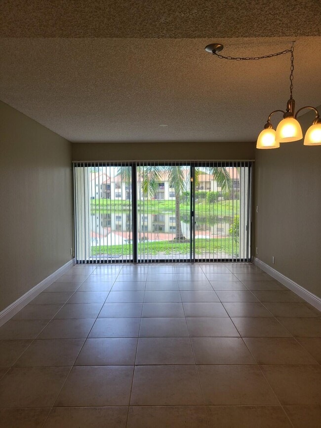 Photo - 1640 Windorah Way Unit C