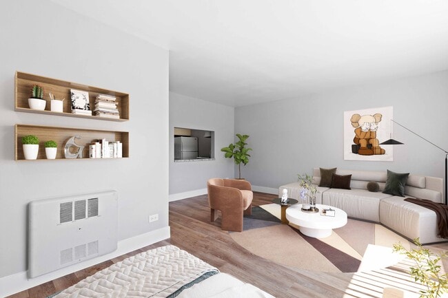 Photo - Bellaire Plaza