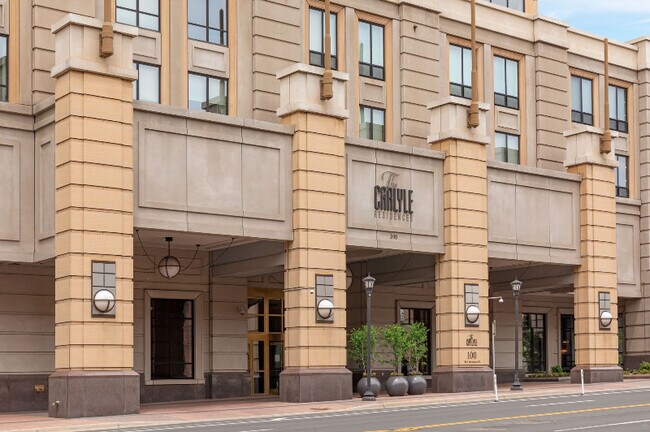 Photo - 100 3rd Ave S Unidad #1801