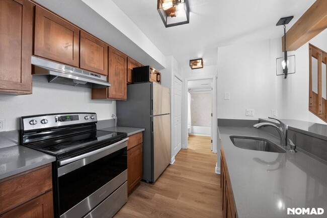 Photo - 2575 S Syracuse Way