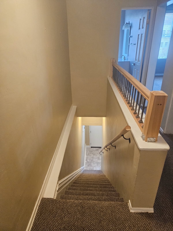 Photo - 325 W Main St