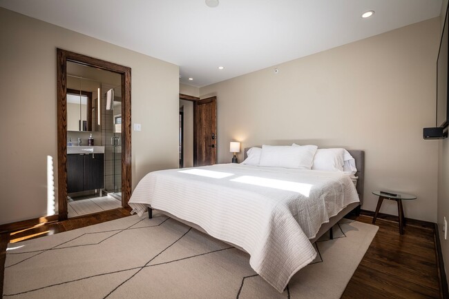 Photo - 4 bed / 4.5 bath flat in South Plaza overl... Apartment Unit GrandA5017 - 1 (lower)