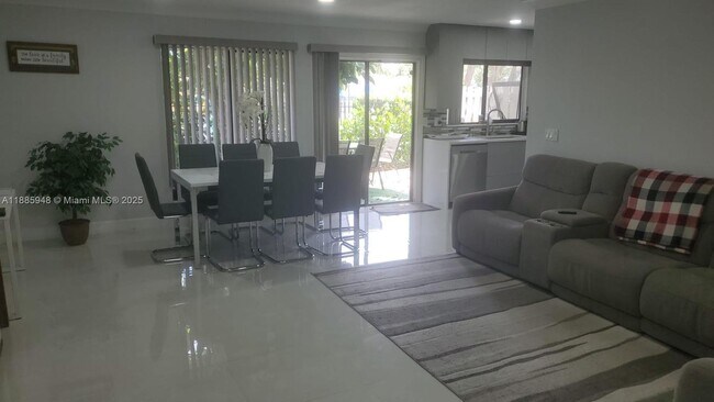 Photo - 9598 Stones River Park Way