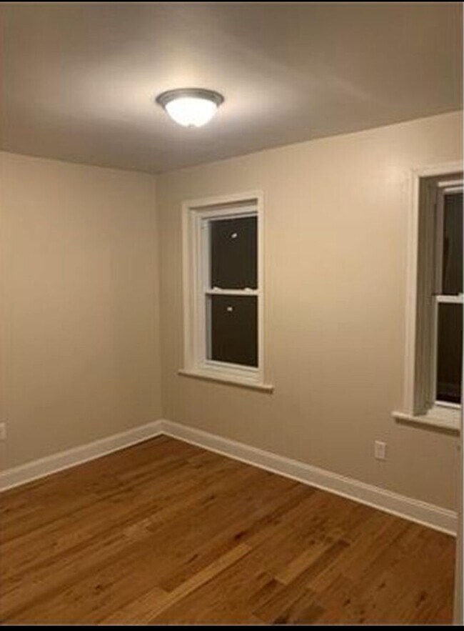 Photo - 5 Bedroom House for Rent