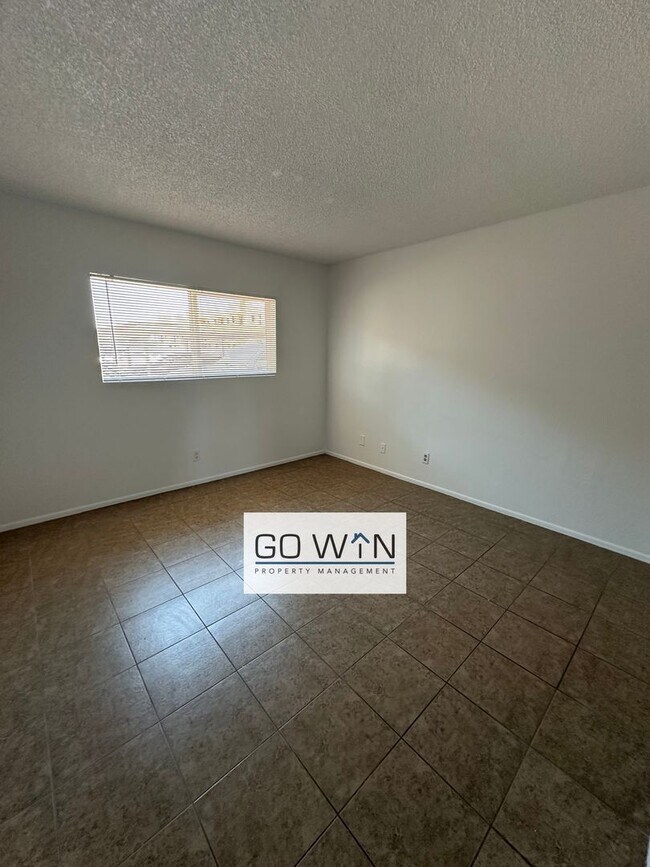 Photo - 1758 E 6th Ave Unidad 1760