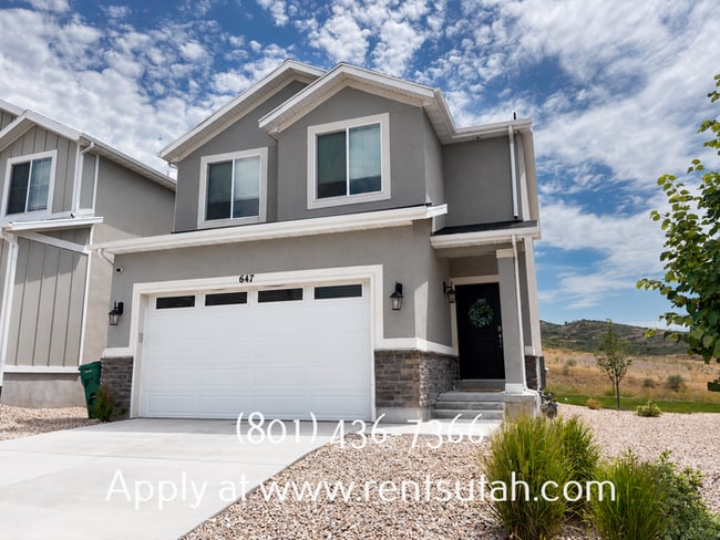 Building Photo - Lovely Santaquin Home