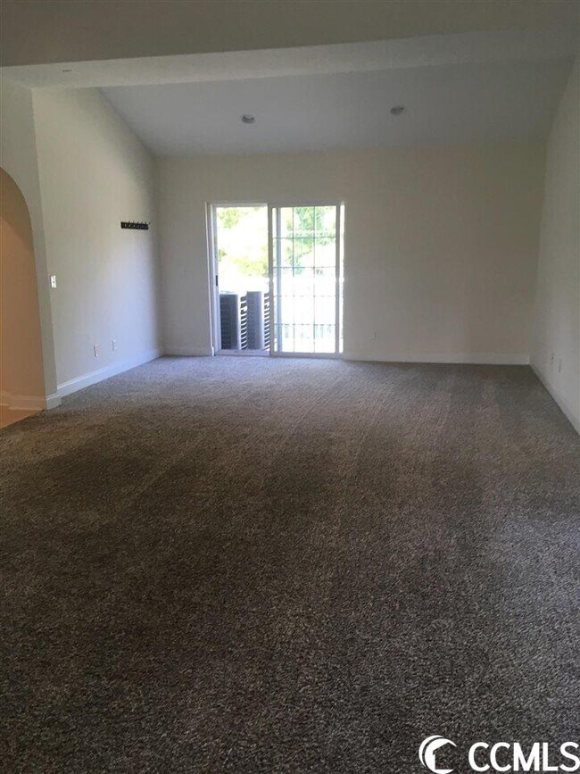 Photo - 140 Villa Grande St