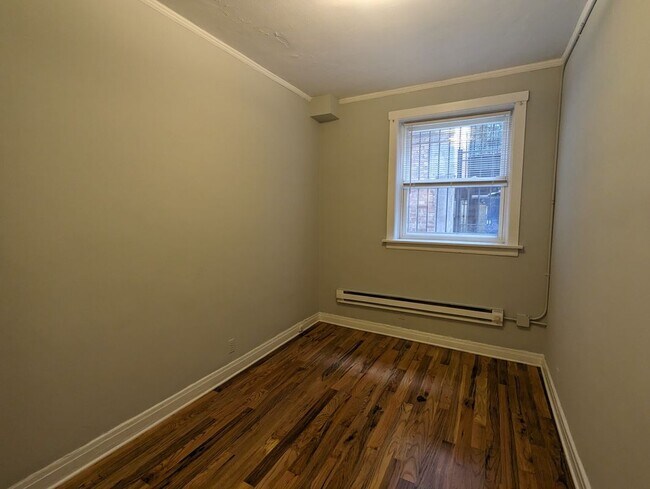 511 W Melrose St Unit 106