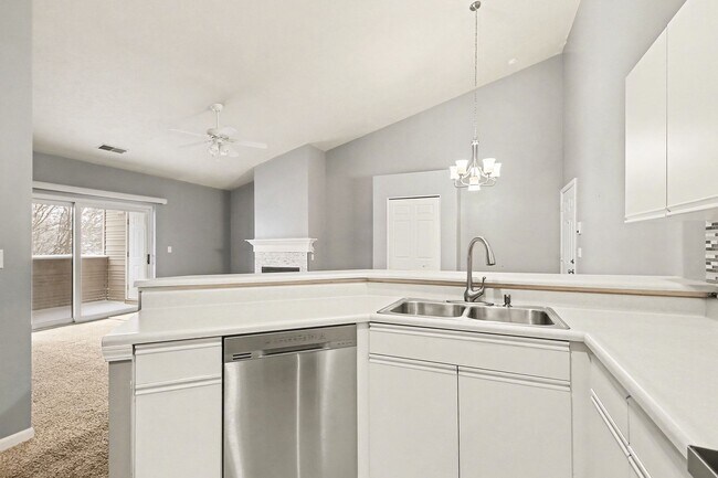 Photo - 8410 Jasonville Ct SE