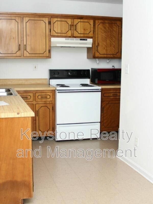 Photo - 1375 Thompsonville Ln