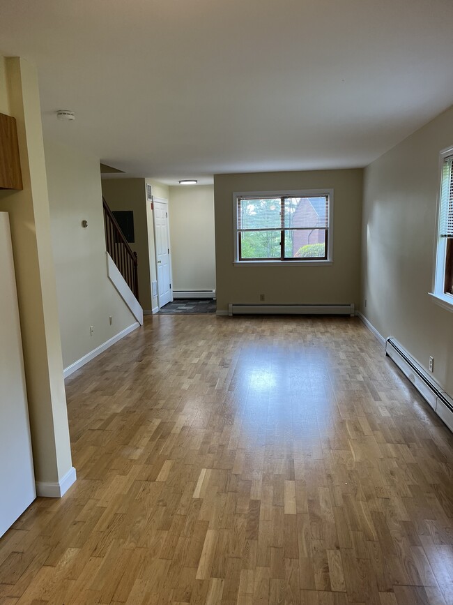 Photo - 121 Village Heights Rd