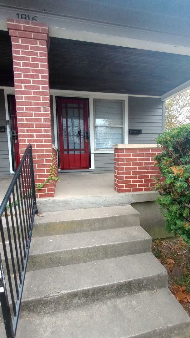 Photo - 1816 Woodlawn Ave Unidad 1816 - 1 Woodlawn