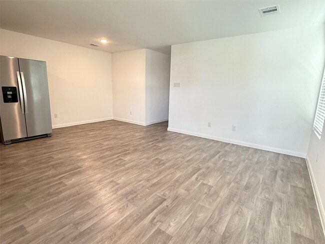 Photo - 16770 N Marie Vlg Dr