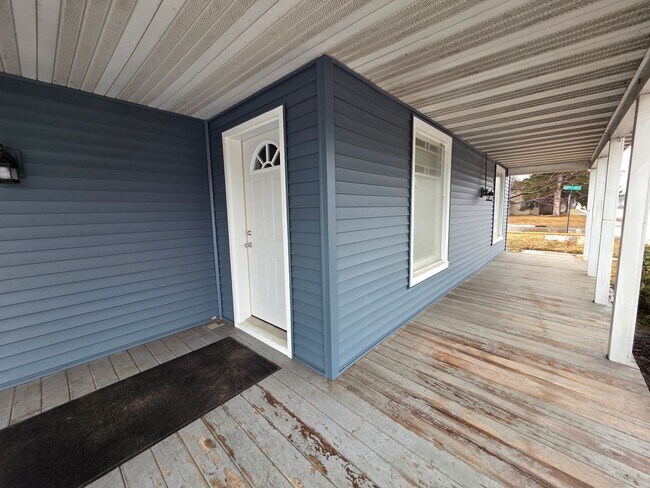 Photo - 1353 W Grand Ave Unidad #1353