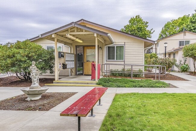 Photo - 292 Oak St Unidad #292