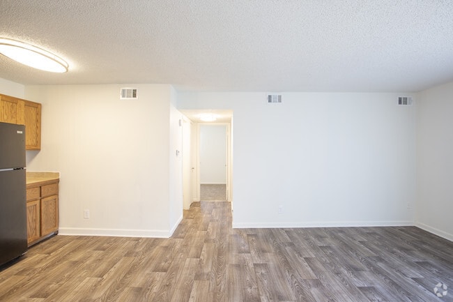 Skyline Apartments