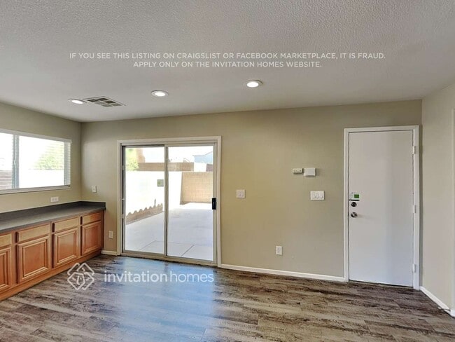 Photo - 682 Port Talbot Ave