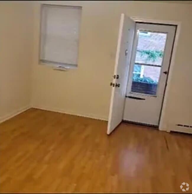 Building Photo - 625 Houston Ave Unit 1 Rental