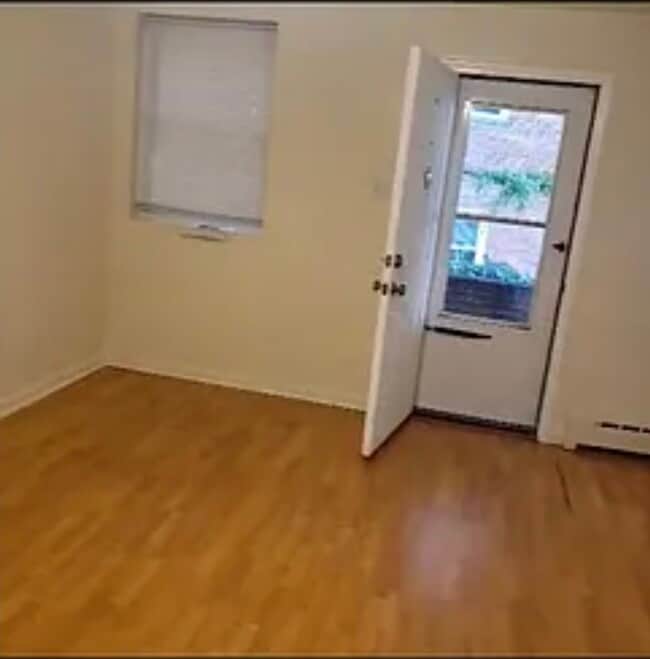 Building Photo - 625 Houston Ave Unit 1 Rental