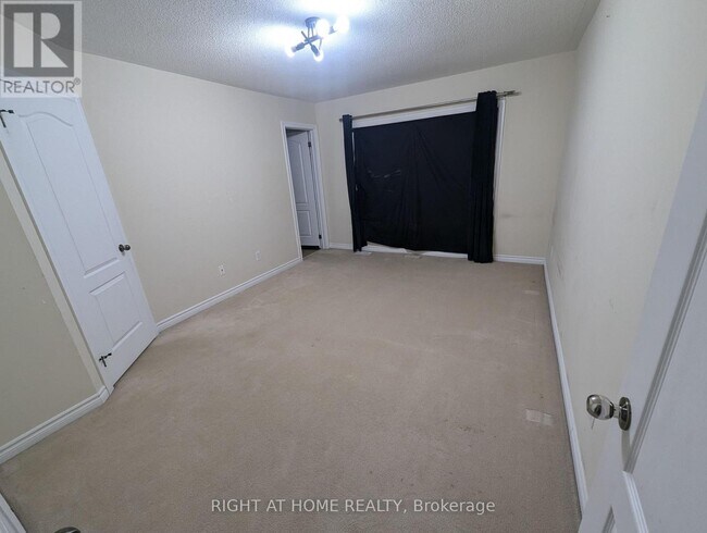 Photo - 3038 Haines Rd