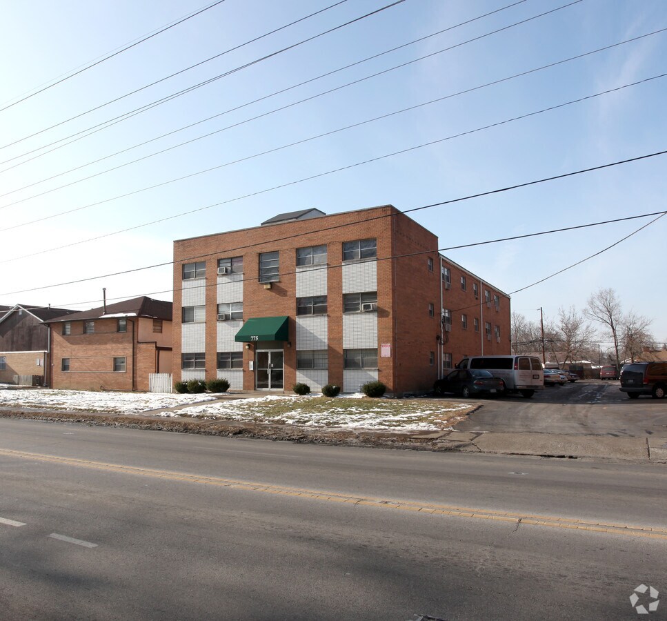 775 S James Rd - 775 S James Rd Apartments