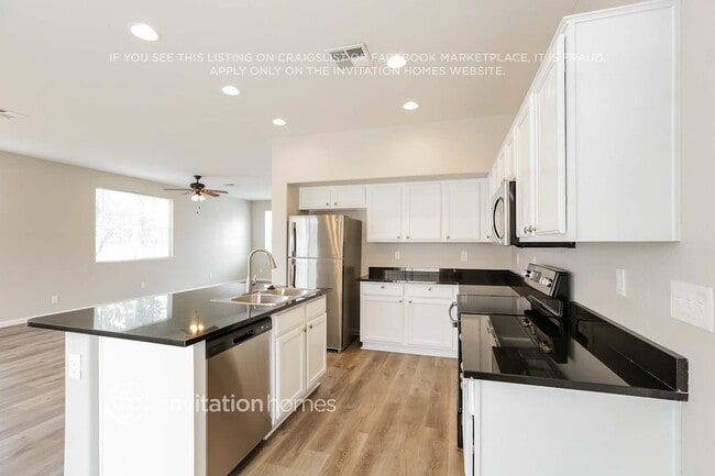 Photo - 7233 S 39th Way