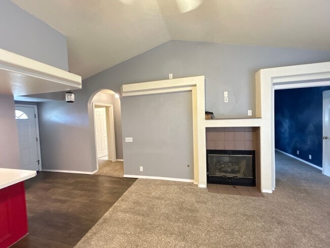 Photo - 581 S 225 W
