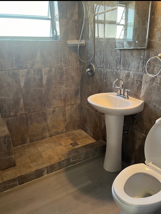 Photo - 1730 NW 50th St