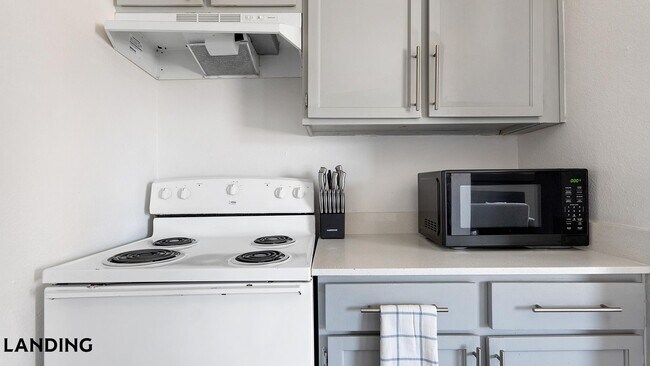 Photo - 1071 Clayton Ln Unidad M0118