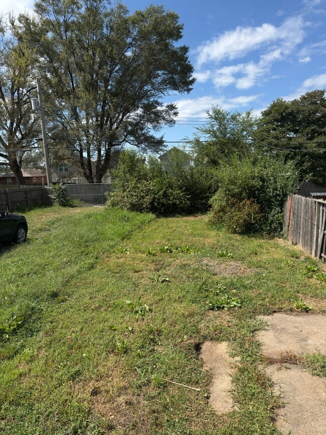 Photo - 7707 Vermont Ave